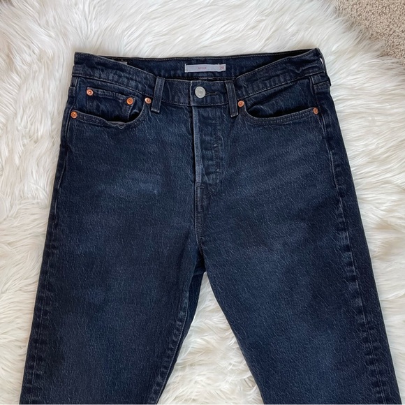 Levi’s Wedgie Faded Black Slim Fit Mom Jeans - Picture 6 of 16